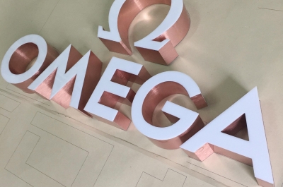 樹脂發(fā)光字、點(diǎn)陣發(fā)光字